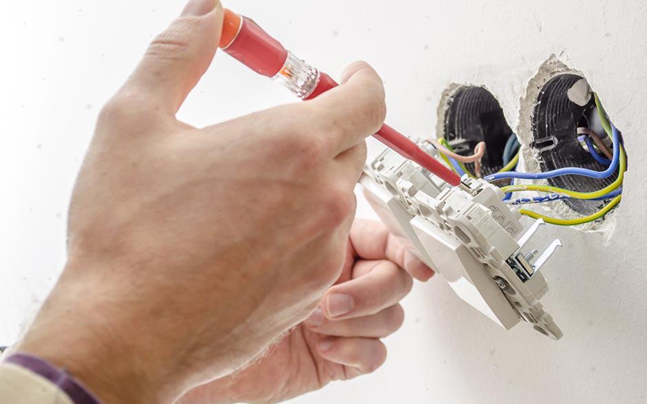 électricien de maintenance Paris 11